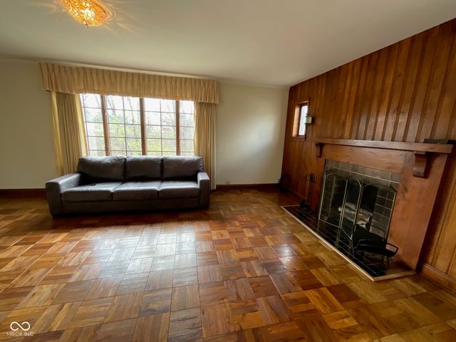 609 S Market Street, Rockville, IN 47872