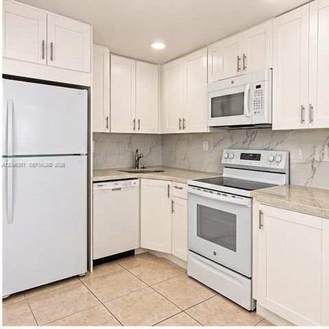 5580 W 26th Court 102, Hialeah, FL 33016