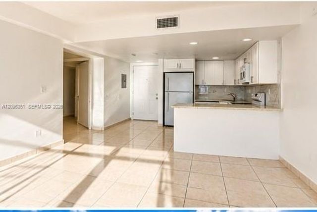 5580 W 26th Court 102, Hialeah, FL 33016