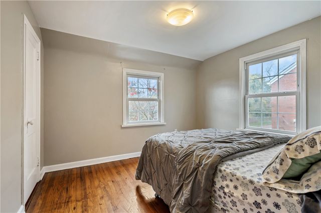 902 Delaware Ave, New Castle, PA 16105