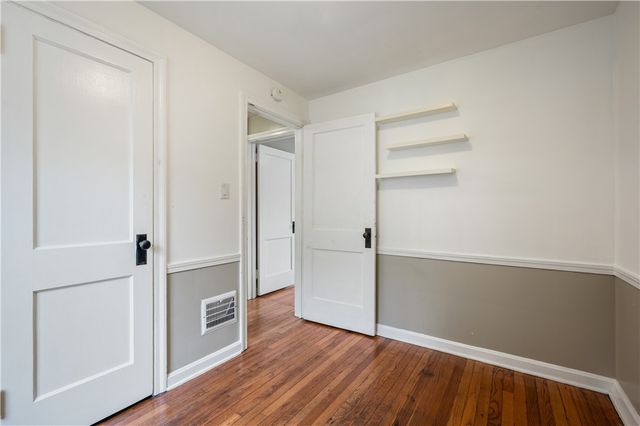 902 Delaware Ave, New Castle, PA 16105