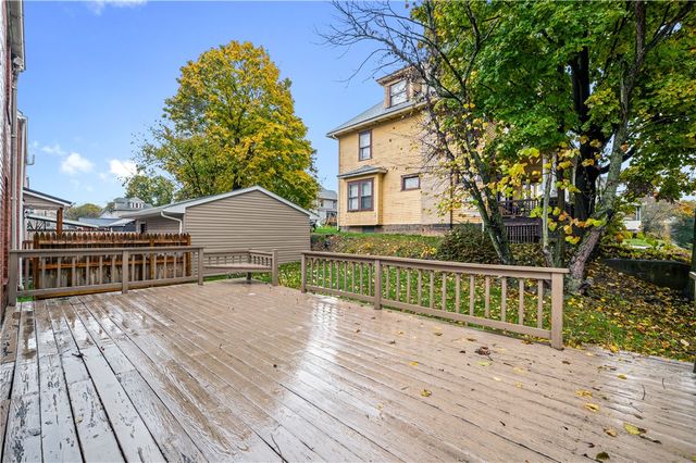 902 Delaware Ave, New Castle, PA 16105