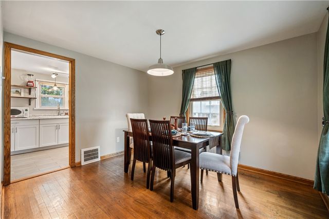 902 Delaware Ave, New Castle, PA 16105