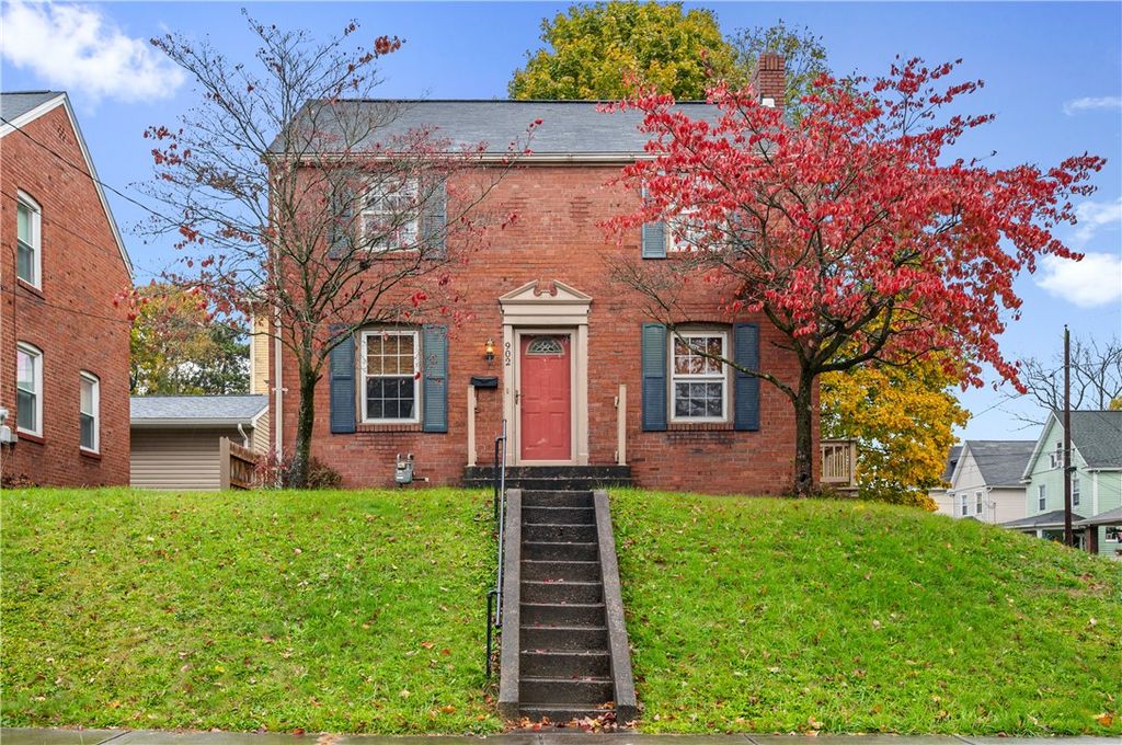 902 Delaware Ave, New Castle, PA 16105