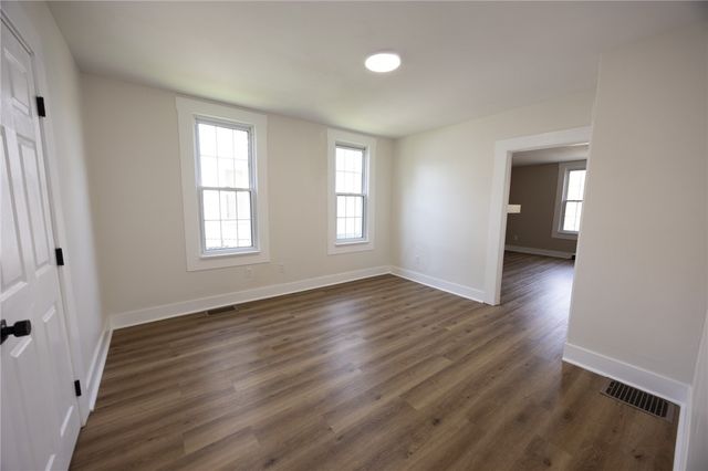 221 Glenn Ave, Canonsburg, PA 15317