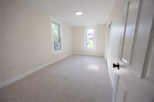 221 Glenn Ave, Canonsburg, PA 15317