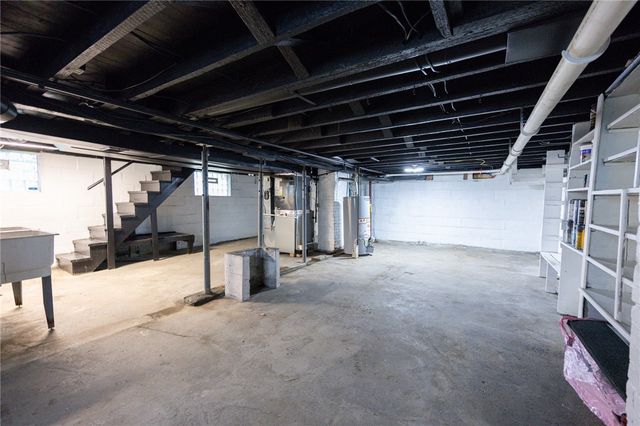221 Glenn Ave, Canonsburg, PA 15317