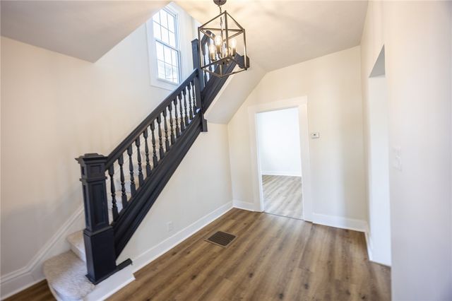 221 Glenn Ave, Canonsburg, PA 15317