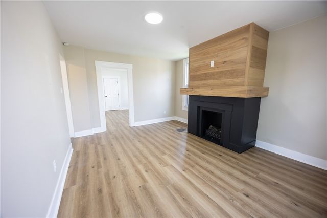 221 Glenn Ave, Canonsburg, PA 15317