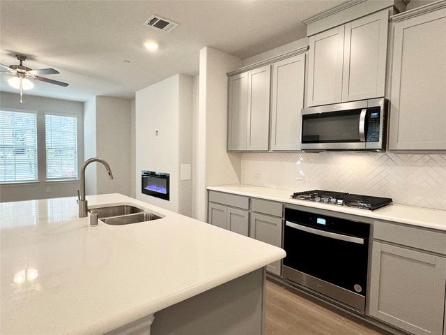 7830 Bayside Drive, Rowlett, TX 75088