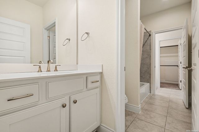 214 Vizcaya, Boerne, TX 78006