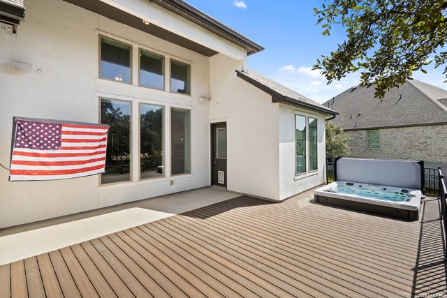 214 Vizcaya, Boerne, TX 78006