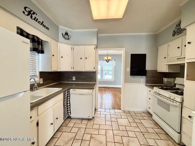 4227 Caroline Avenue, Toledo, OH 43612