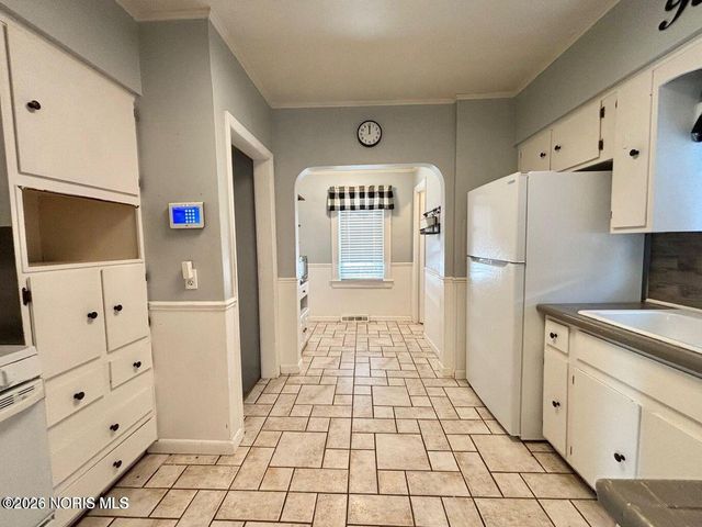 4227 Caroline Avenue, Toledo, OH 43612