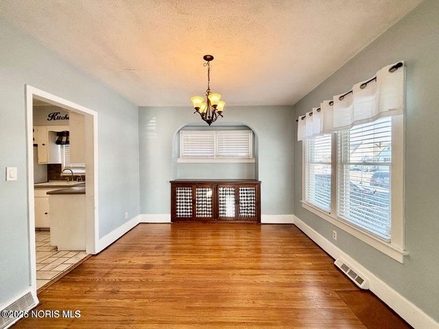 4227 Caroline Avenue, Toledo, OH 43612