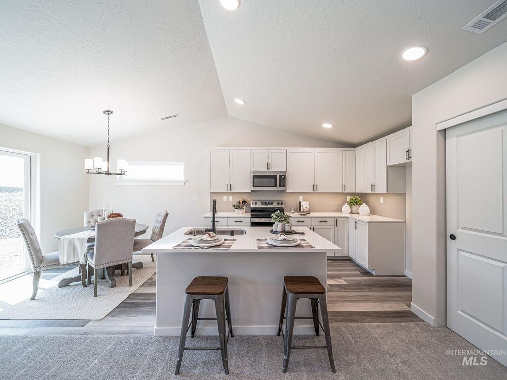 3653 E Fitz Roy St. Edgewood, Kuna, ID 83634 photo 3