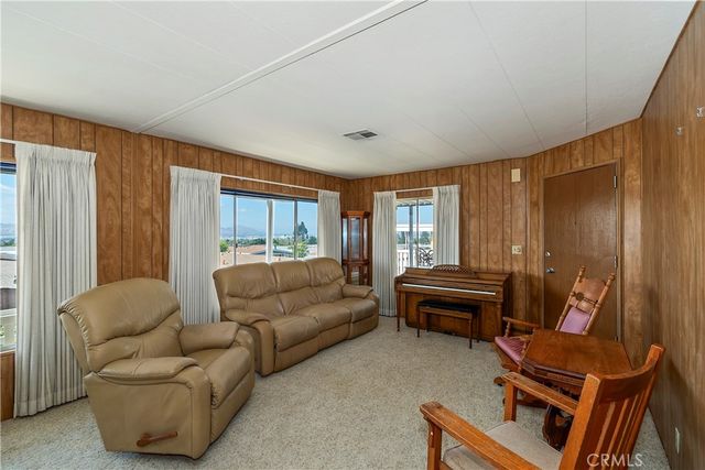 3850 Atlantic Avenue 276, Highland, CA 92346