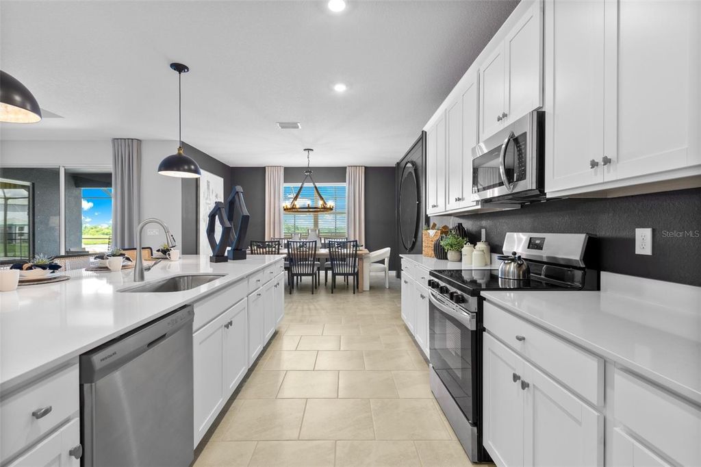 Image 11 of property listing at 17822 CANE PATCH COURT, Parrish, FL 34219