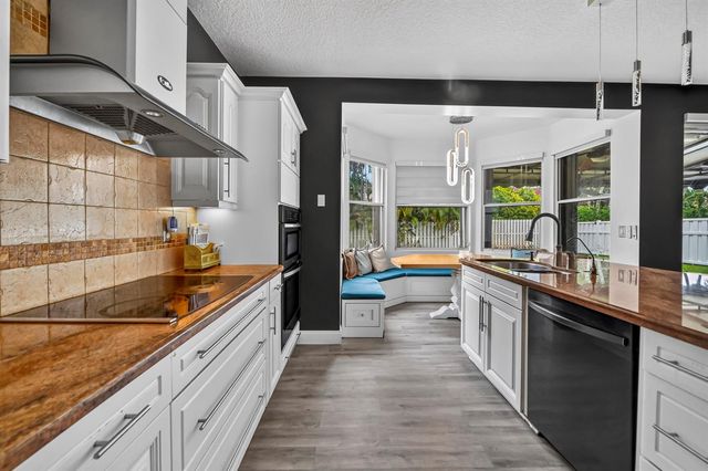 4065 SW 152nd Avenue, Miramar, FL 33027