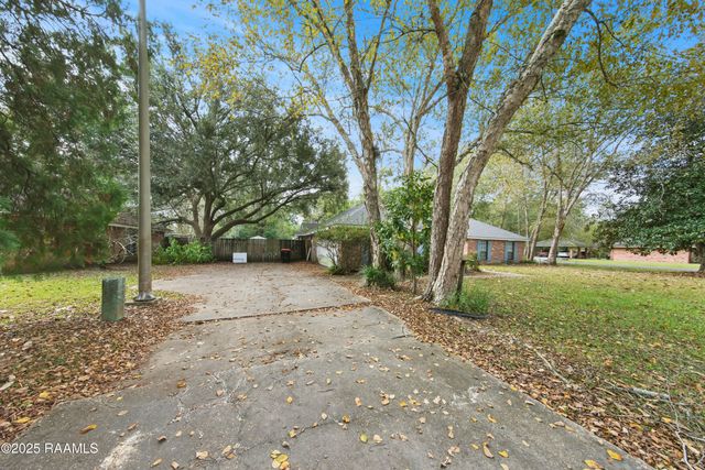 157 Greenfield Drive, Carencro, LA 70520