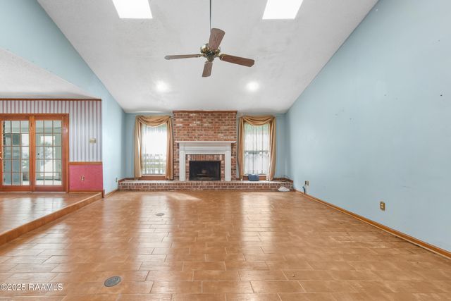 157 Greenfield Drive, Carencro, LA 70520