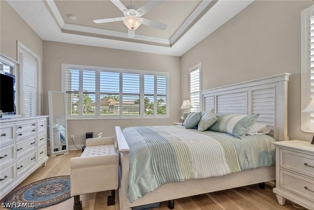 1589 Serrano CIR, Naples, FL 34105