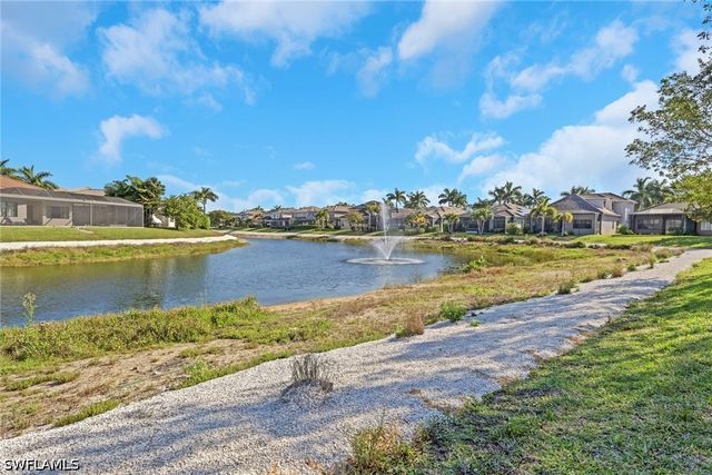 1589 Serrano CIR, Naples, FL 34105