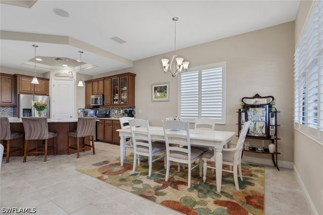 1589 Serrano CIR, Naples, FL 34105