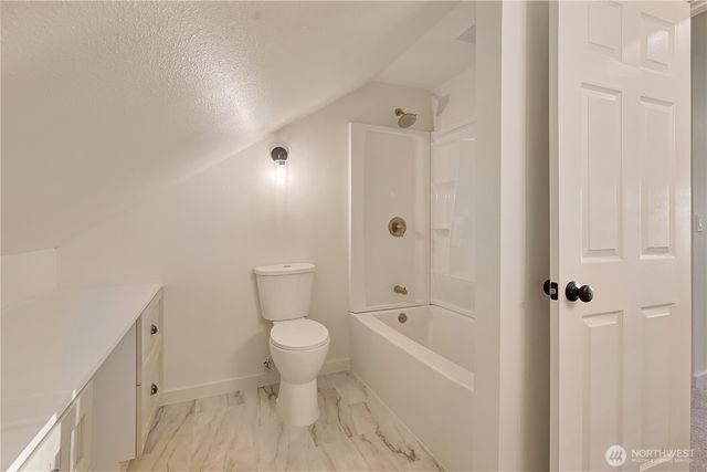 10802 Eatonville Highway E, Eatonville, WA 98328