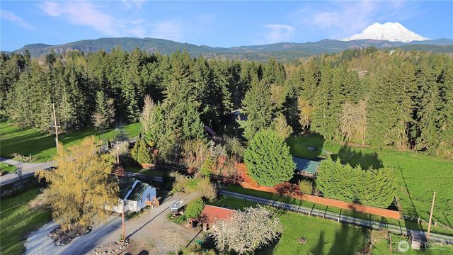 10802 Eatonville Highway E, Eatonville, WA 98328