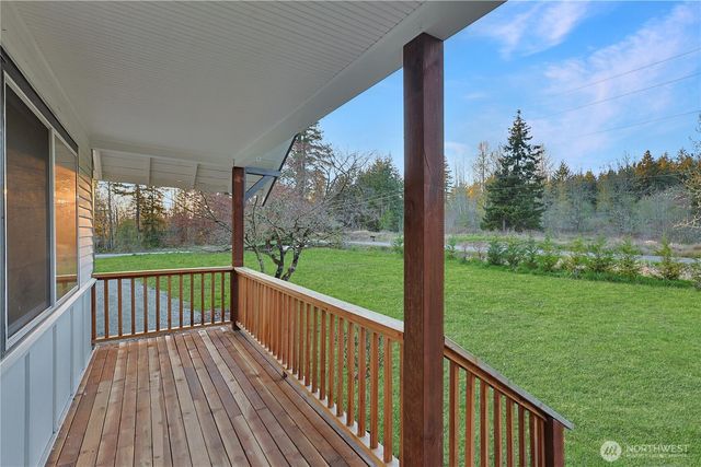 10802 Eatonville Highway E, Eatonville, WA 98328