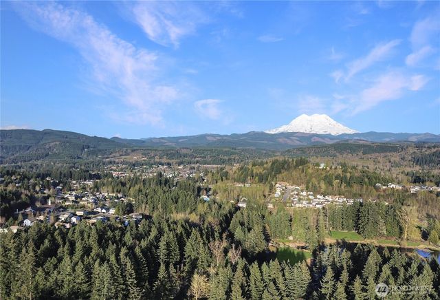 10802 Eatonville Highway E, Eatonville, WA 98328