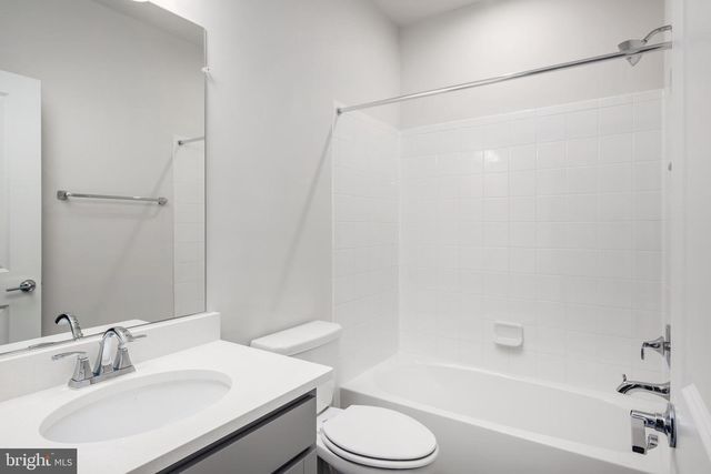 18444 SUGAR SNAP CIR, Leesburg, VA 20176