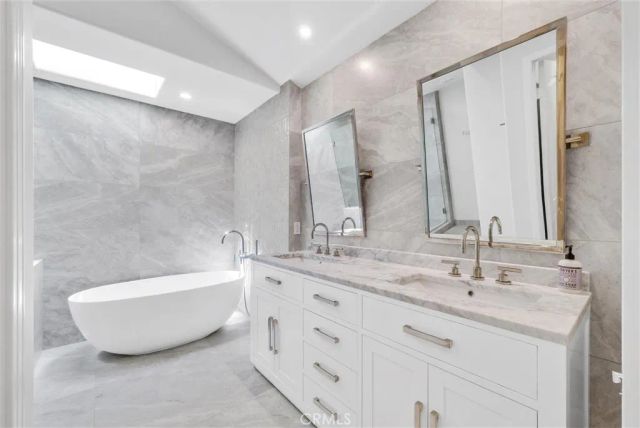 11 Roma Court, Newport Coast, CA 92657