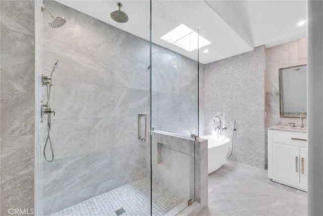 11 Roma Court, Newport Coast, CA 92657