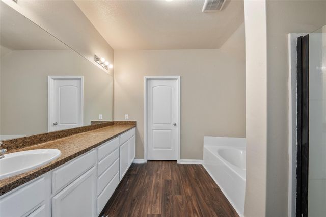 5926 Golden Cove Road, Cove, TX 77523