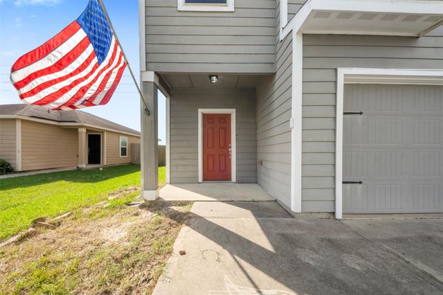 5926 Golden Cove Road, Cove, TX 77523