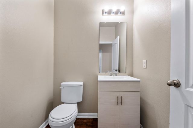 5926 Golden Cove Road, Cove, TX 77523