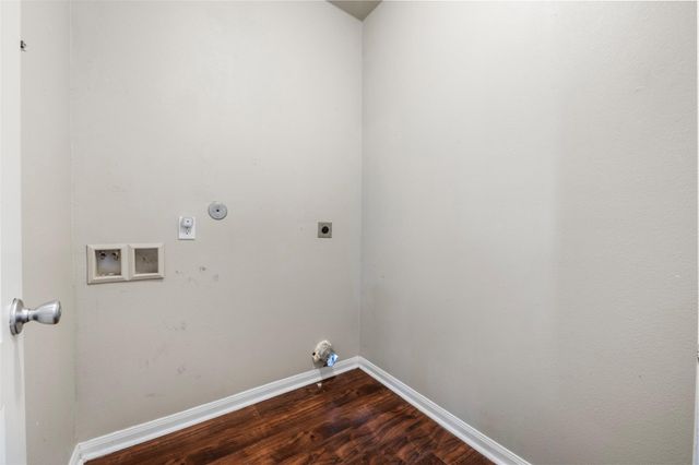 5926 Golden Cove Road, Cove, TX 77523