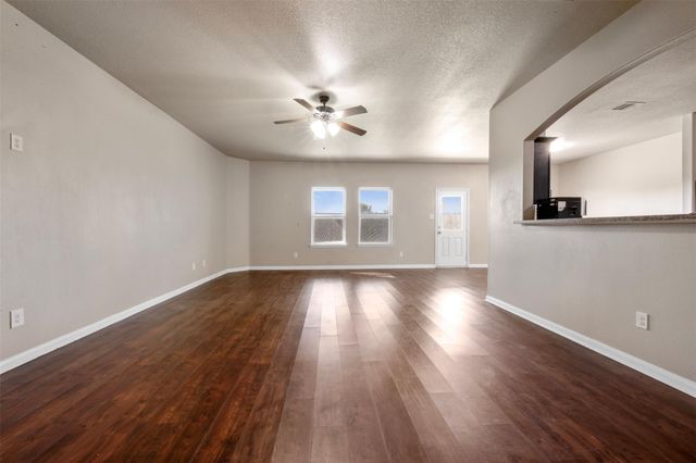 5926 Golden Cove Road, Cove, TX 77523