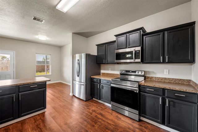 5926 Golden Cove Road, Cove, TX 77523