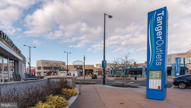 131 MALIBU DR, Egg Harbor Township, NJ 08234