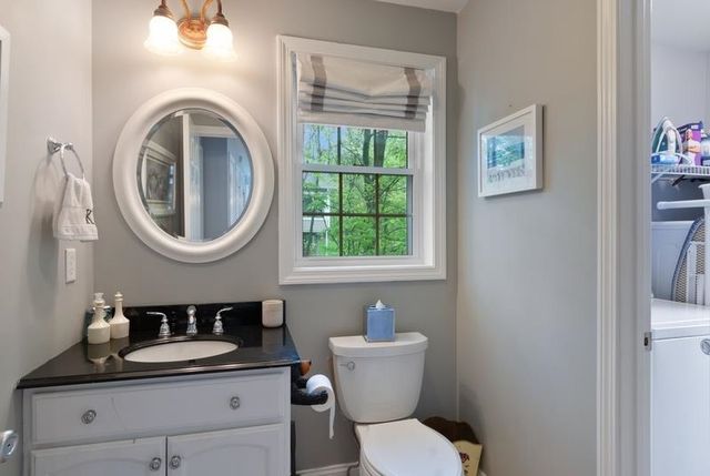 80 Ridgetop Lane, Henniker, NH 03242