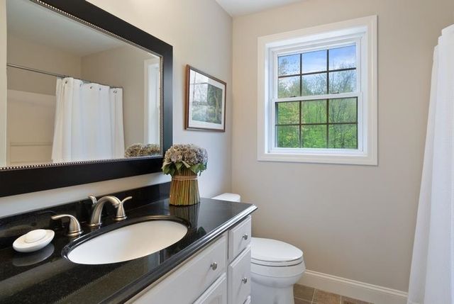 80 Ridgetop Lane, Henniker, NH 03242