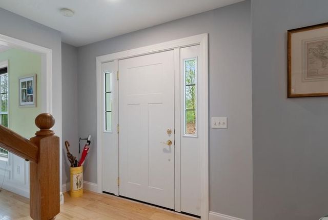 80 Ridgetop Lane, Henniker, NH 03242