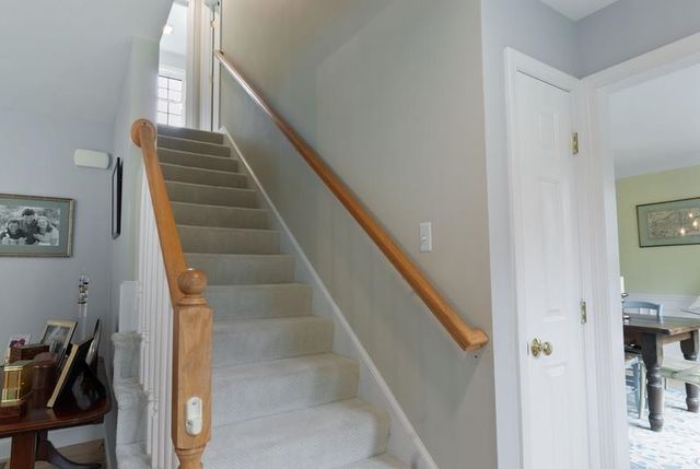 80 Ridgetop Lane, Henniker, NH 03242