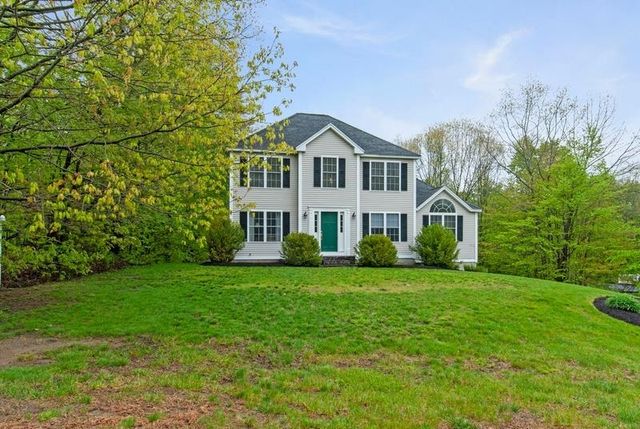 80 Ridgetop Lane, Henniker, NH 03242