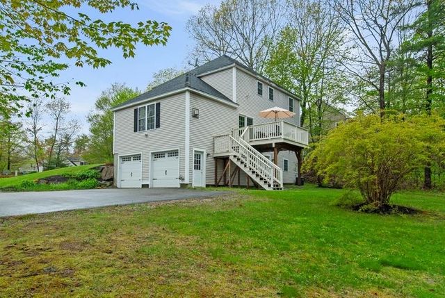 80 Ridgetop Lane, Henniker, NH 03242