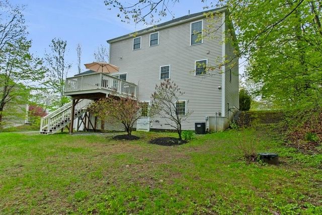 80 Ridgetop Lane, Henniker, NH 03242