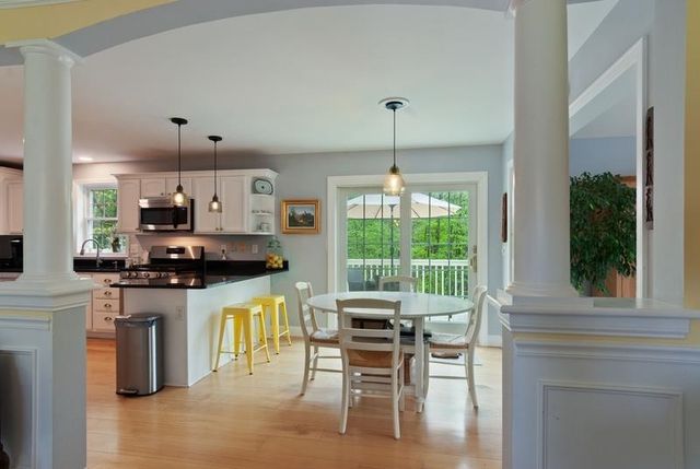 80 Ridgetop Lane, Henniker, NH 03242